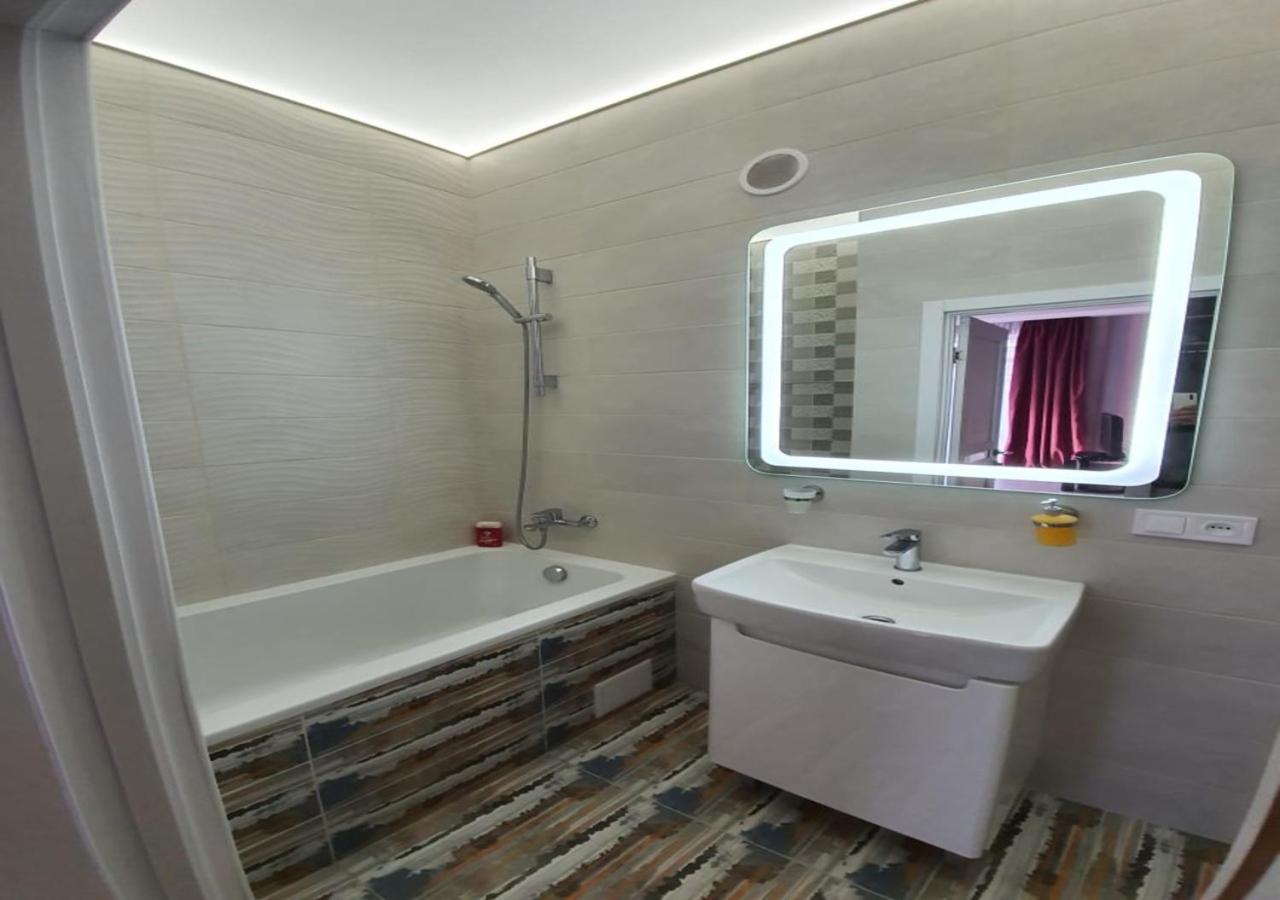 Lux New Apartment 2019 Jarkov Exterior foto